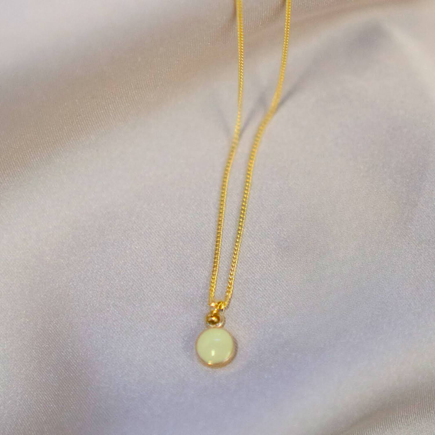 Luxe Gold Pendant Drop Necklace