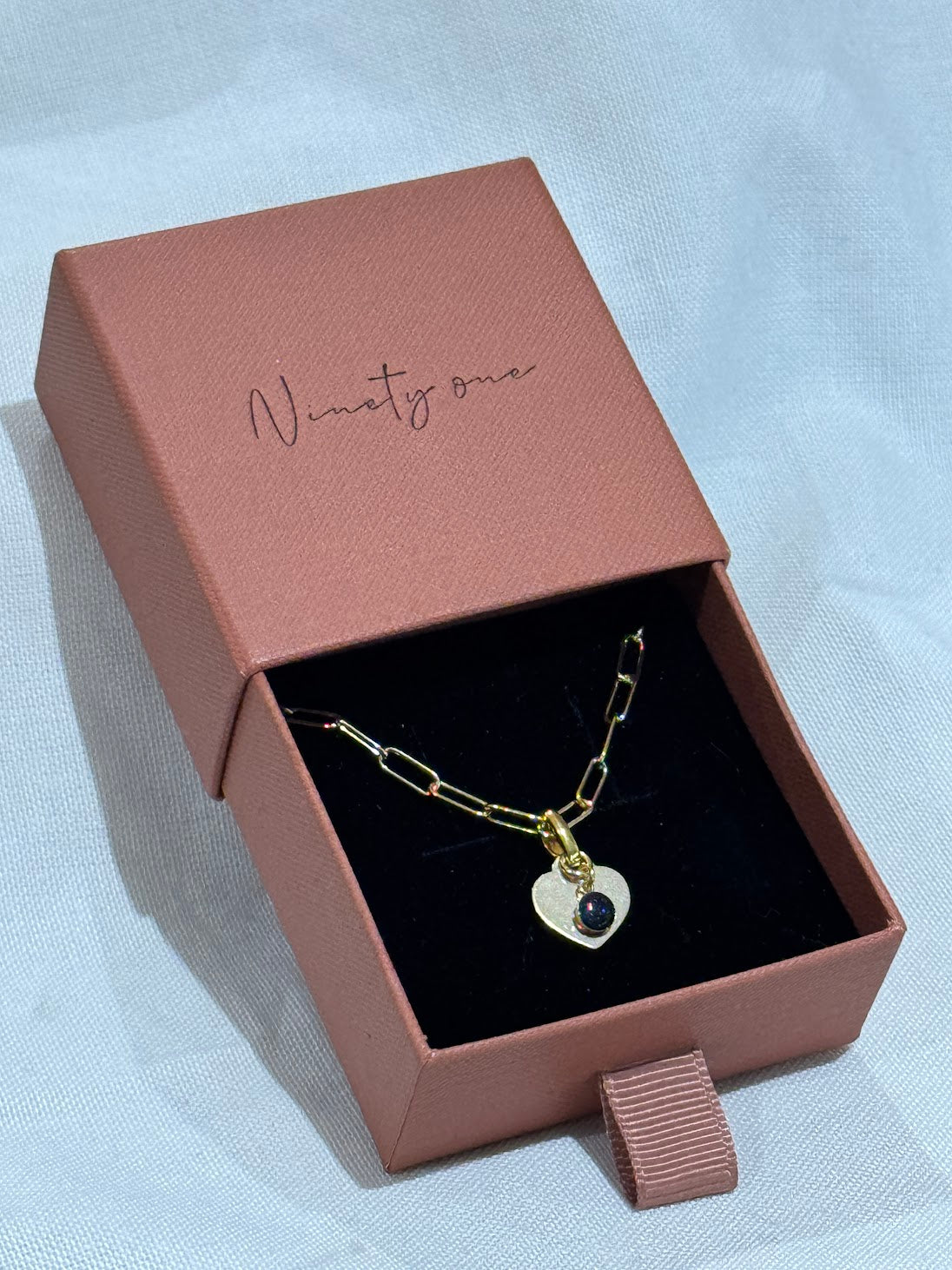 Luxe Gold Paperclip Chain Heart Charm Bracelet